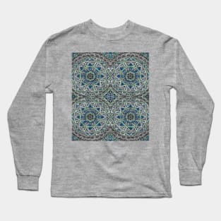 Pattern : Mandala and Cross Long Sleeve T-Shirt